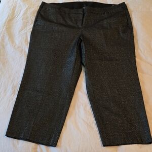 Black/Silver Glitter Shimmer Allie Capris Sz 24-Lane Bryant